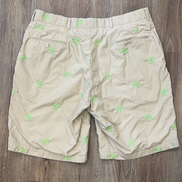 J. McLaughlin Palm Print Shorts - Picture 5 of 6
